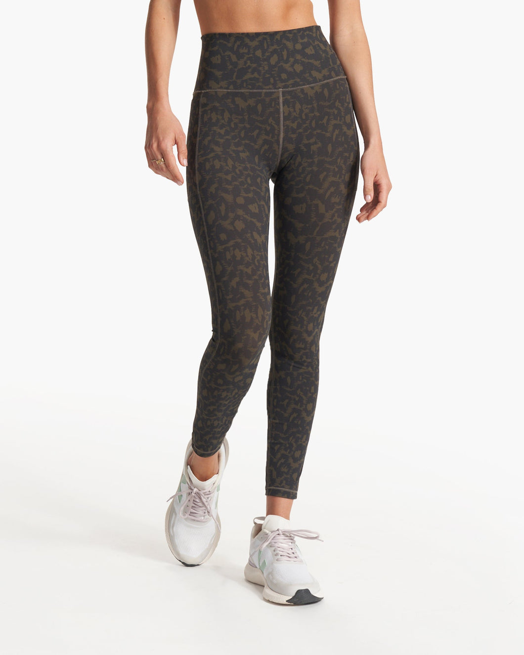Vuori-Studio Pocket Legging-Cocoa Spots