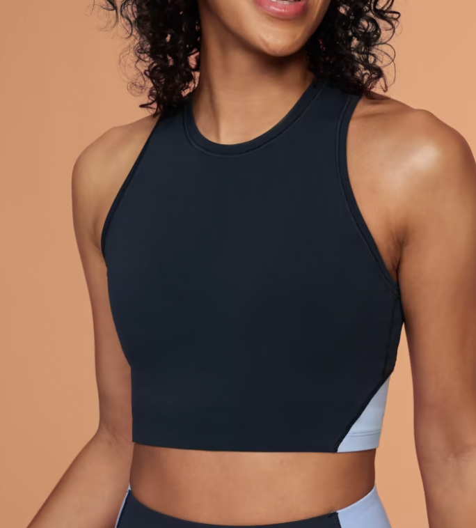 ON-Women's-Movement Crop