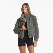 Load image into Gallery viewer, Vuori-Women&#39;s-Cozy Sherpa Jacket
