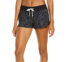 Load image into Gallery viewer, Vuori-Women&#39;s-Clementine Short
